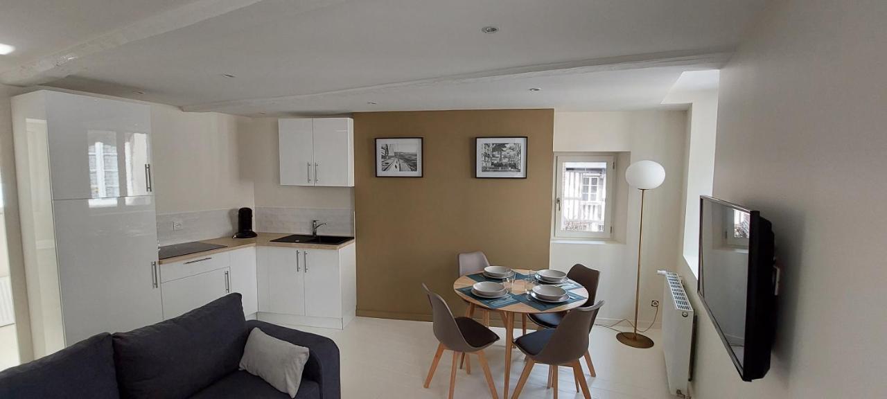 Appartement Le Phare Au Pied Du Port Saint-Valery-en-Caux Bagian luar foto