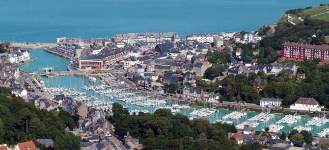 Appartement Le Phare Au Pied Du Port Saint-Valery-en-Caux Bagian luar foto